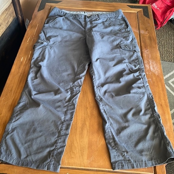 Columbia Titanium Nylon cargo Pants Size 38 - Picture 1 of 12